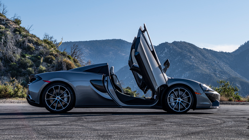 Illustration for article titled The 2018 McLaren 570S Spider Is More Extreme Than I Expected